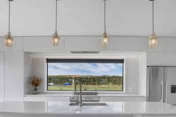 141 Devereux Road, Winton