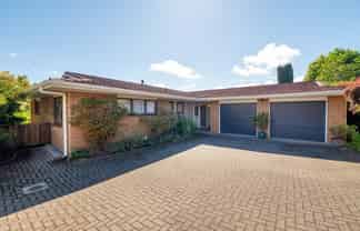 8 Wychwood Crescent, Springfield