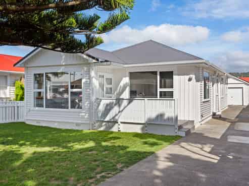 11 Hobart Street, Miramar