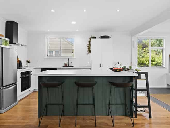 9 Hammond Road, Taradale