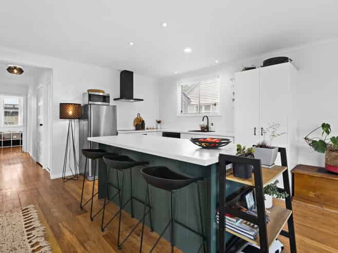 9 Hammond Road, Taradale