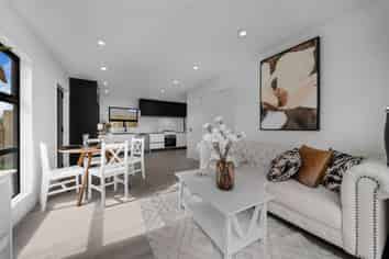 7/11 Albert Street, Otahuhu