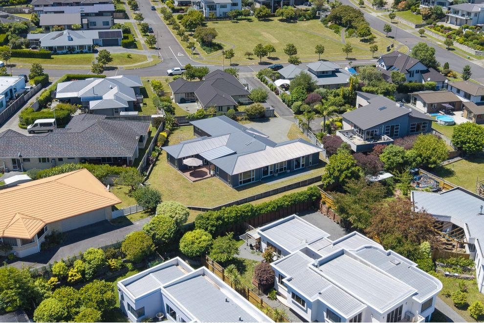7 Magnolia Rise, Waipahihi, Taupo - For Sale - realestate.co.nz