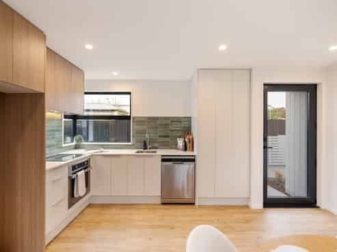 1/106 Wildberry Street, Woolston