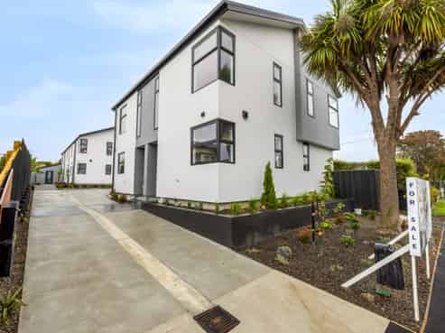 1/106 Wildberry Street, Woolston