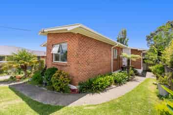 24 Rata Street, Helensville