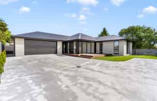 33 Home Street, Winton