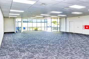 MIXED-USE SUITE - HIGH-DENSITY CAR PARKING
