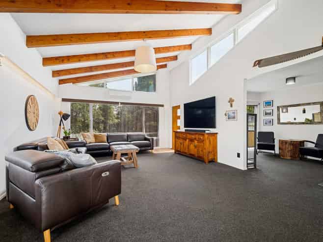 54 Grand Vue Road, Kawaha Point