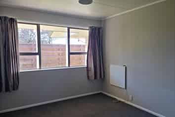 44 Murray Ave, Hawera