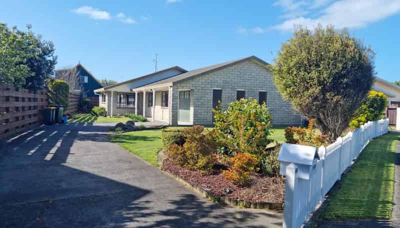44 Murray Ave, Hawera
