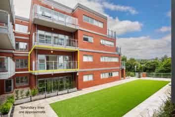 225/4 Wagener Place, Mount Albert