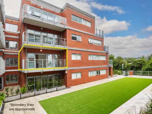 225/4 Wagener Place, Mount Albert