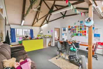 305 Mansfield Street, Newtown