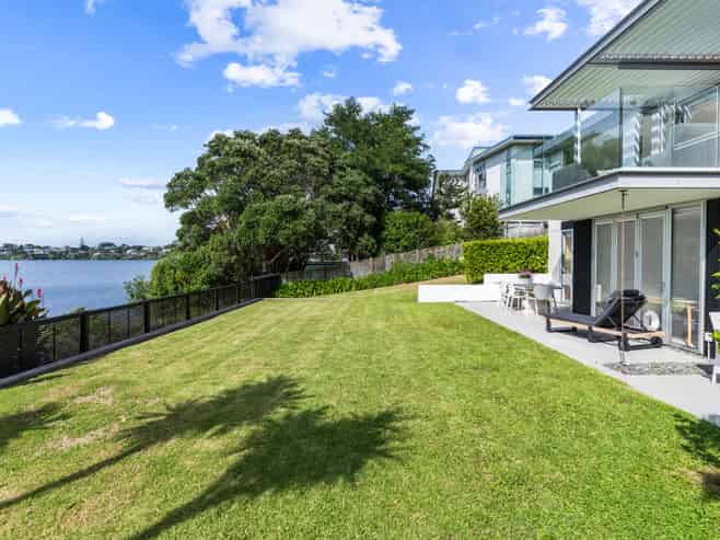 5/26 Otakau Road, Milford