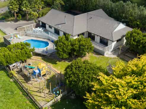 49 Schnell Drive, Kelvin Grove