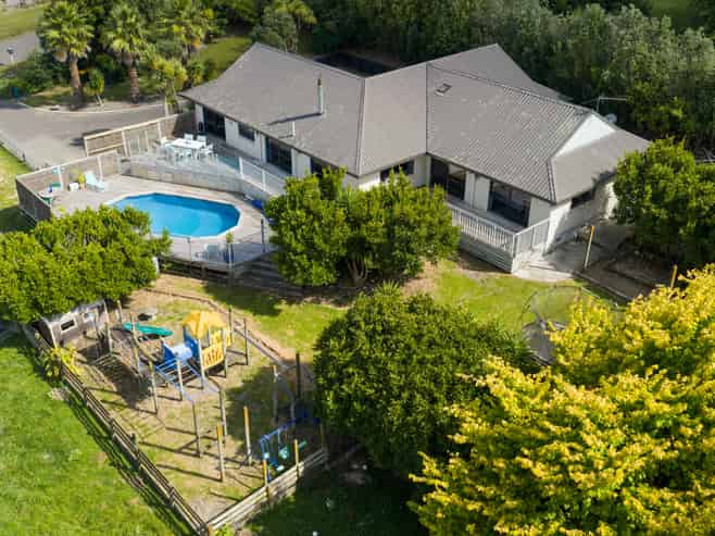 49 Schnell Drive, Kelvin Grove