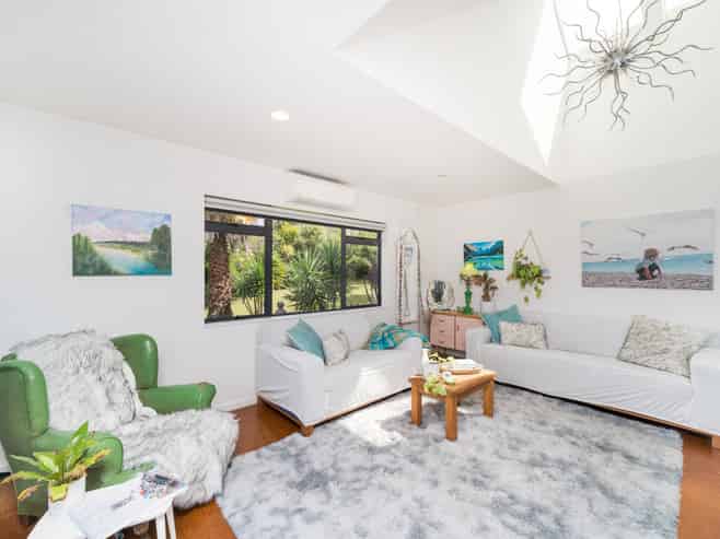 49 Schnell Drive, Kelvin Grove