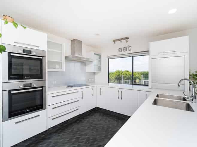 49 Schnell Drive, Kelvin Grove