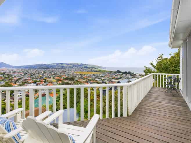 53 Ravenswood Road, Saint Clair