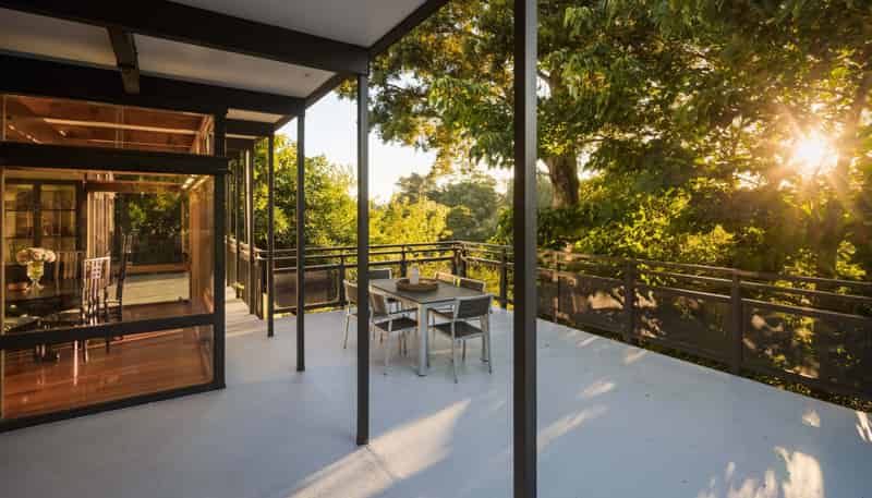 945 River Road, Queenwood