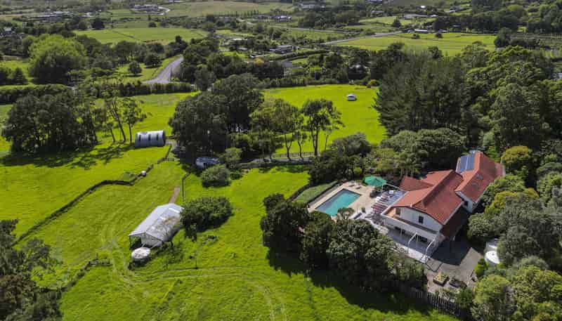 807 Dairy Flat Highway, Dairy Flat