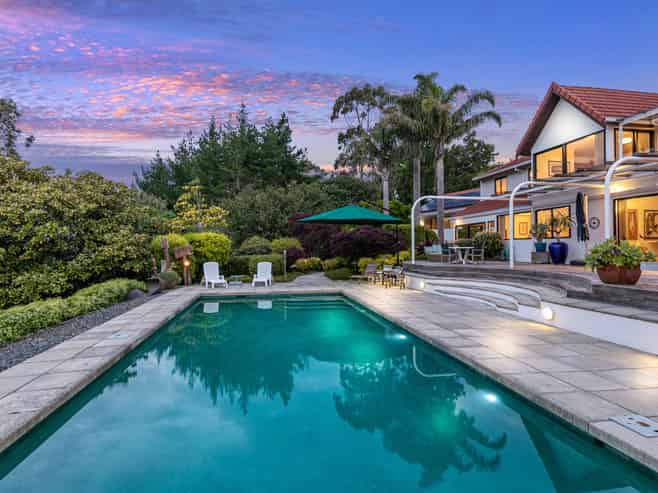 807 Dairy Flat Highway, Dairy Flat