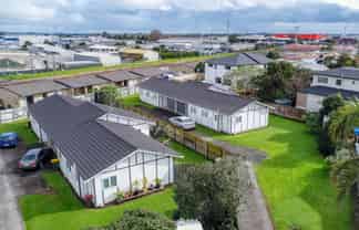 16A & 18 Tironui Station Road, Takanini