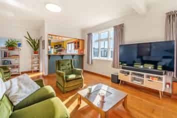 381 Jackson Street, Petone