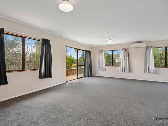 1/32 Parakai Avenue, Parakai, Helensville