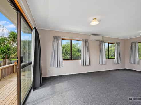 1/32 Parakai Avenue, Parakai, Helensville