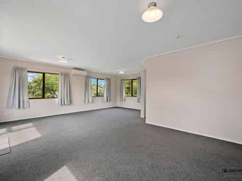 1/32 Parakai Avenue, Parakai, Helensville