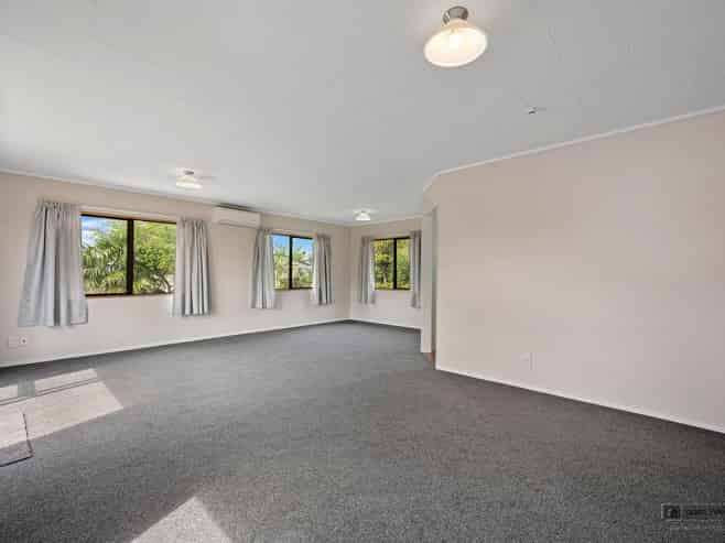 1/32 Parakai Avenue, Parakai, Helensville