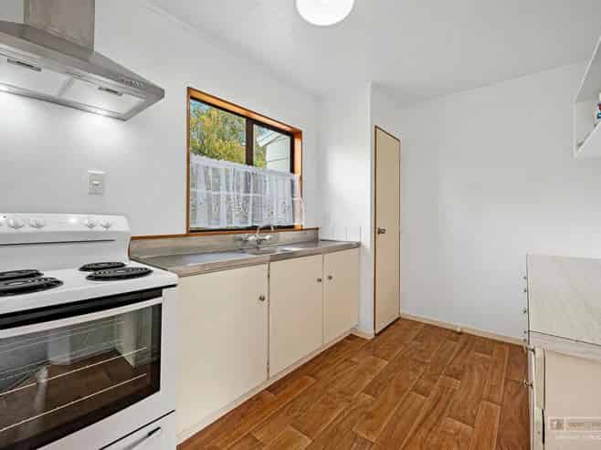 1/32 Parakai Avenue, Parakai, Helensville