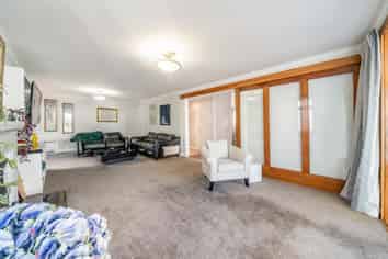 9 Military Road, Boulcott