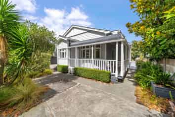 9 Military Road, Boulcott