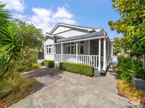 9 Military Road, Boulcott