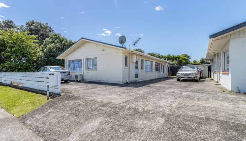 2/4 Herekawe Drive, Spotswood