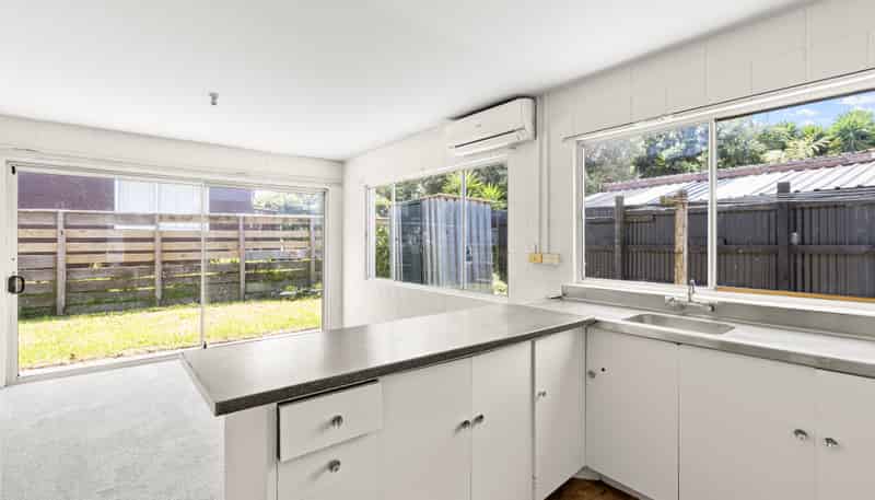 2/4 Herekawe Drive, Spotswood