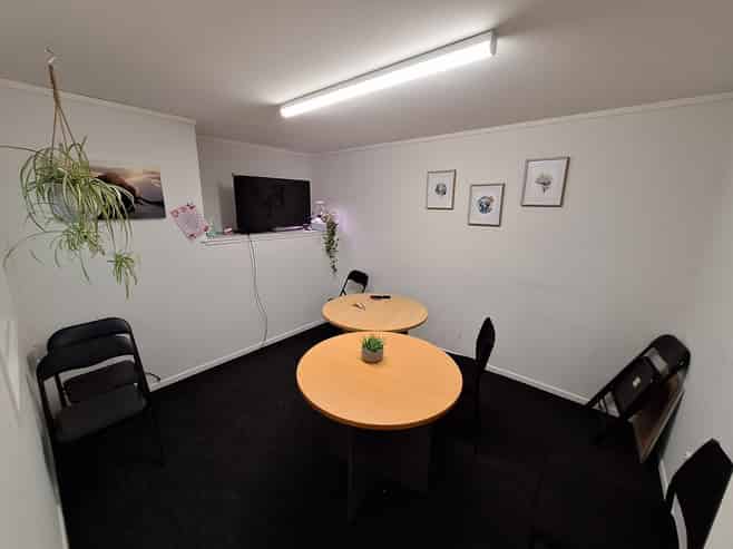 Standalone Fringe City Office