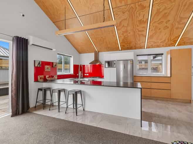 571 Queen Street, Levin