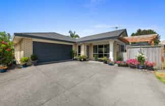 7 Stableford Drive, Pyes Pa