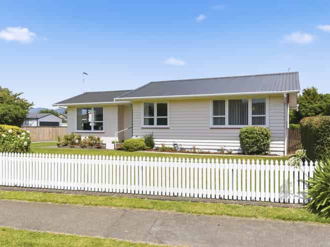 50 Kennedy Drive, Levin