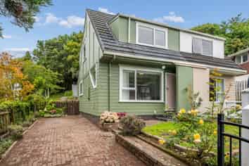 7 Rondane Place, Tirohanga