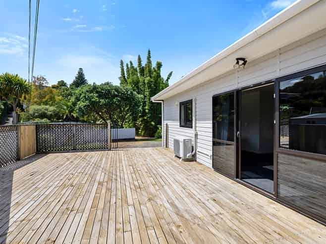 65 Seaview Road, Marfell