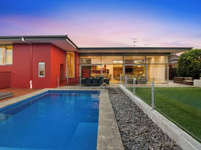 12 Highlight Parade, Te Atatu South