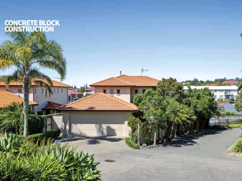 1/126 Whangaparaoa Road, Red Beach