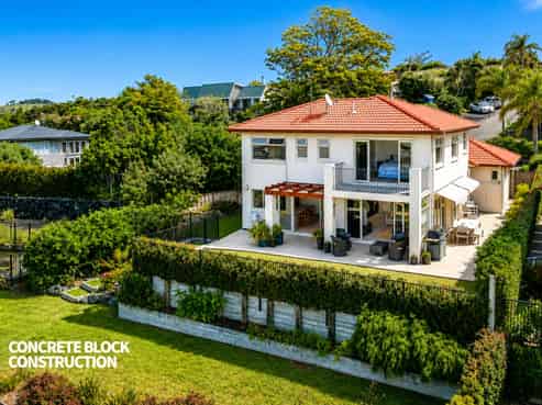 1/126 Whangaparaoa Road, Red Beach