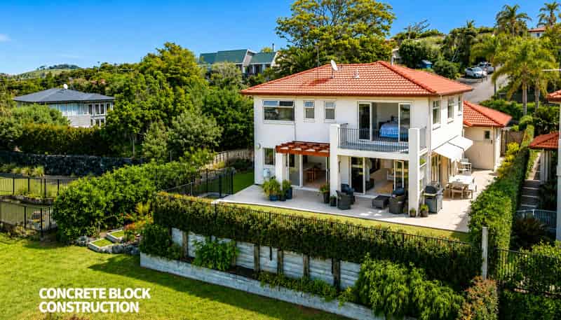 1/126 Whangaparaoa Road, Red Beach