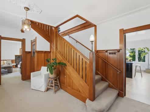 6 Ridge Lane, New Plymouth Central